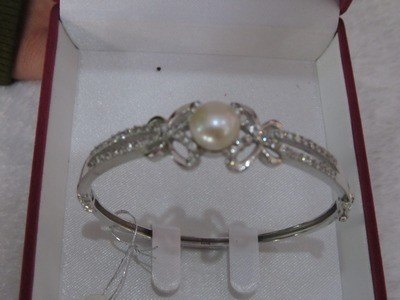 S990纯银系列镶珍珠时尚手镯